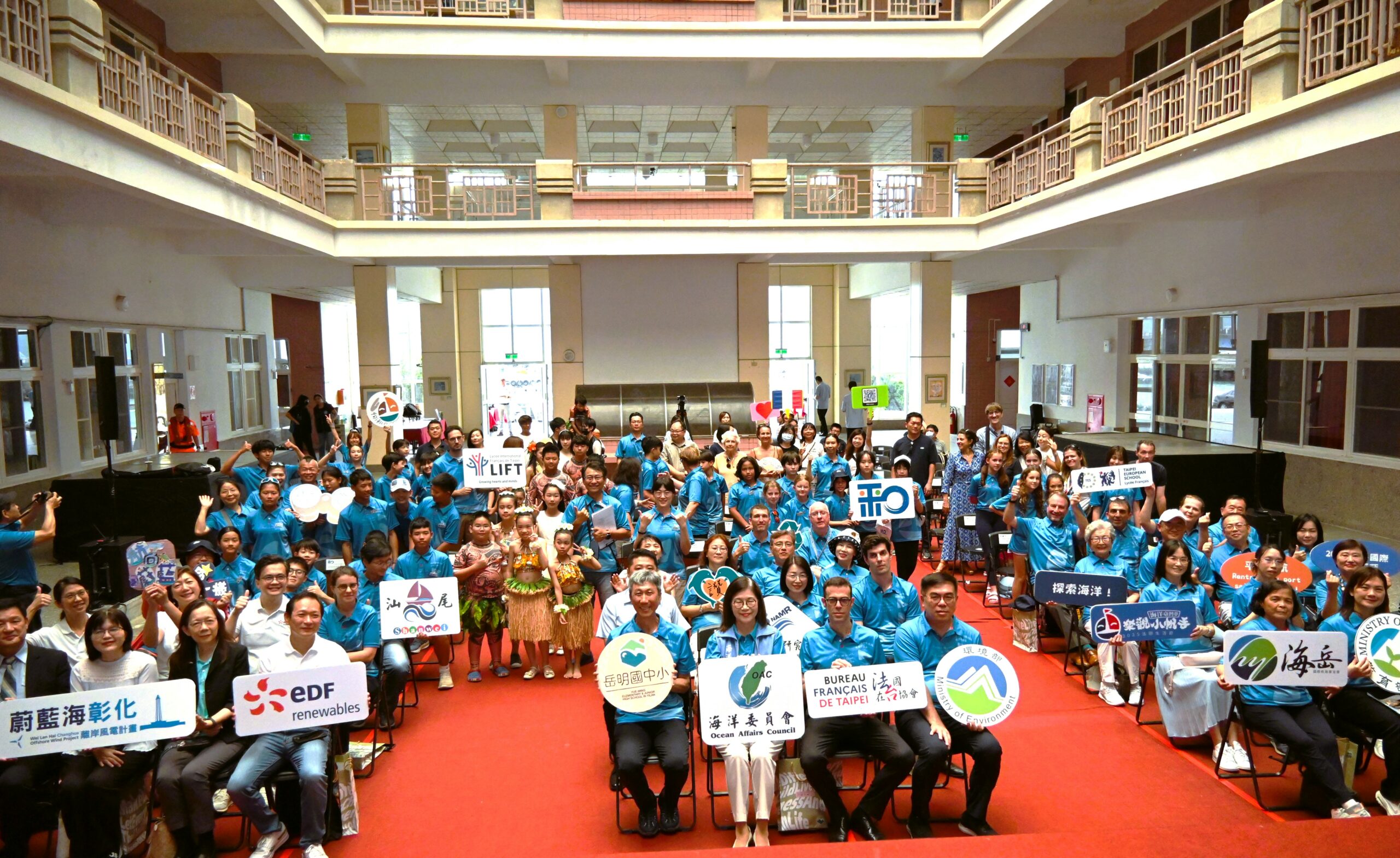 Yueming-sailing-project-group-photo